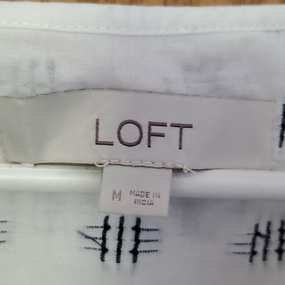 Loft sleveless top - Picture 4 of 4